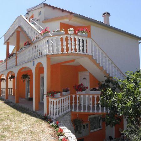 Apartments Zvone - 100 M From Sea Бибинье Экстерьер фото