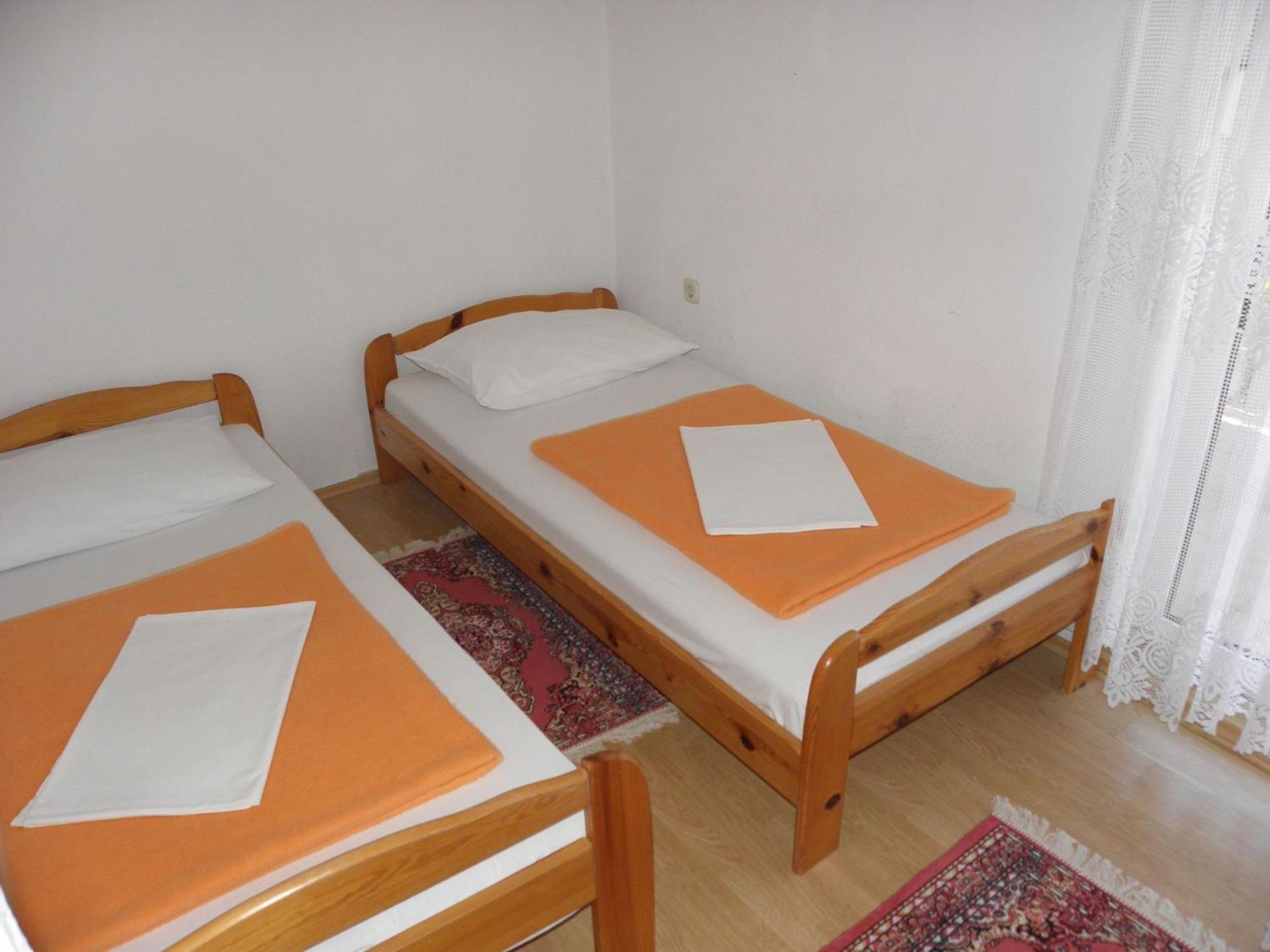 Apartments Zvone - 100 M From Sea Бибинье Экстерьер фото